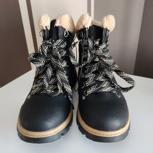 Time and Tru Women's Black Winter Boots Size 6